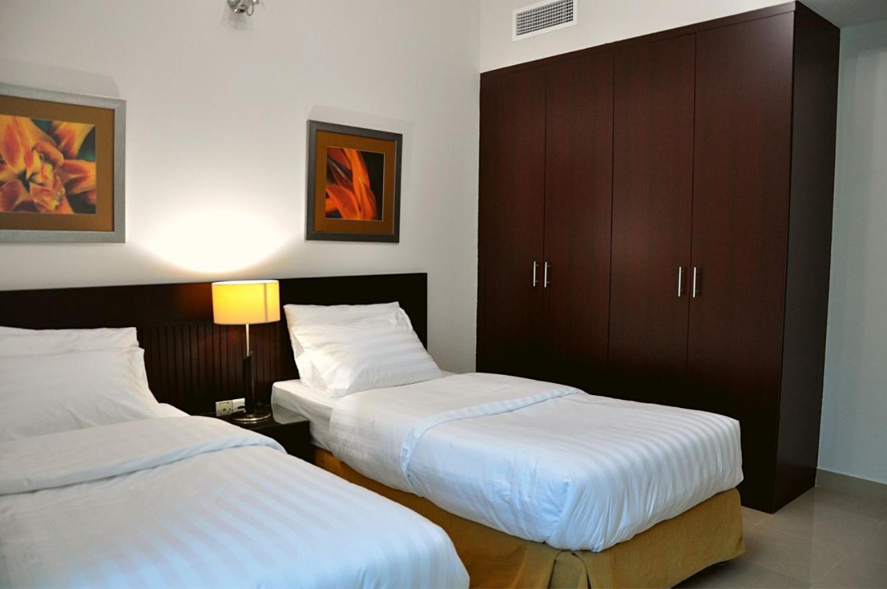 Care Holiday Homes Apartments Barsha Heights Дубай Экстерьер фото