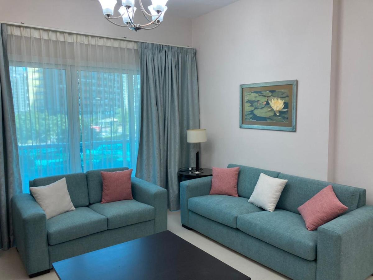 Care Holiday Homes Apartments Barsha Heights Дубай Экстерьер фото